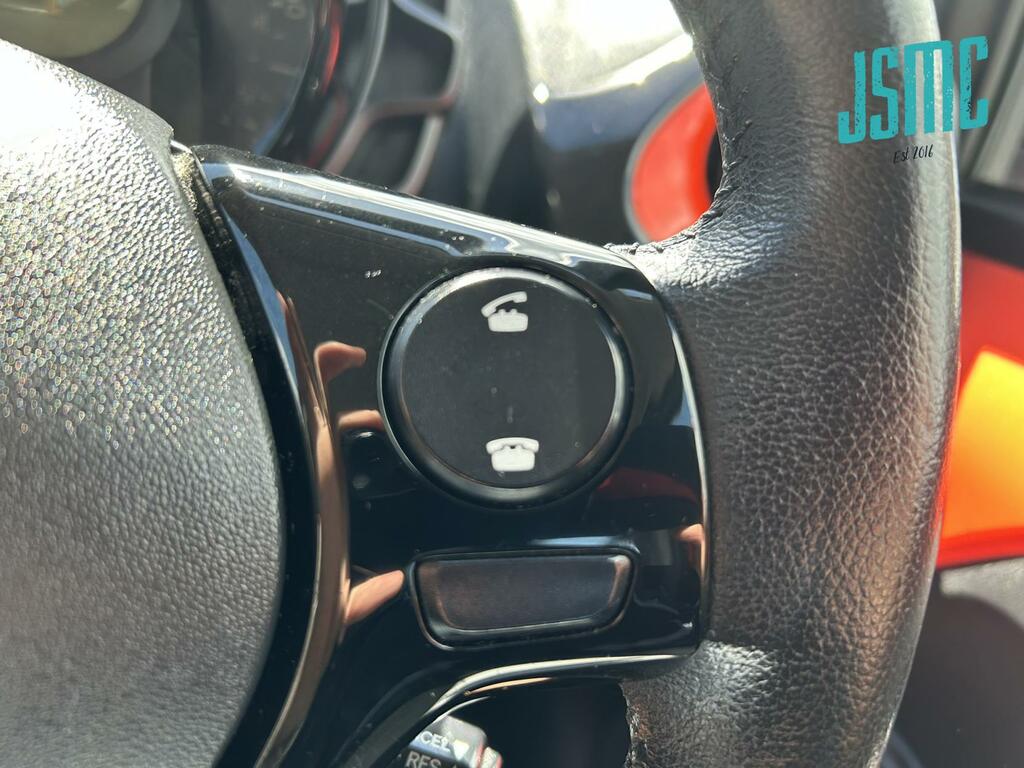 Toyota Aygo X X-pression White #23