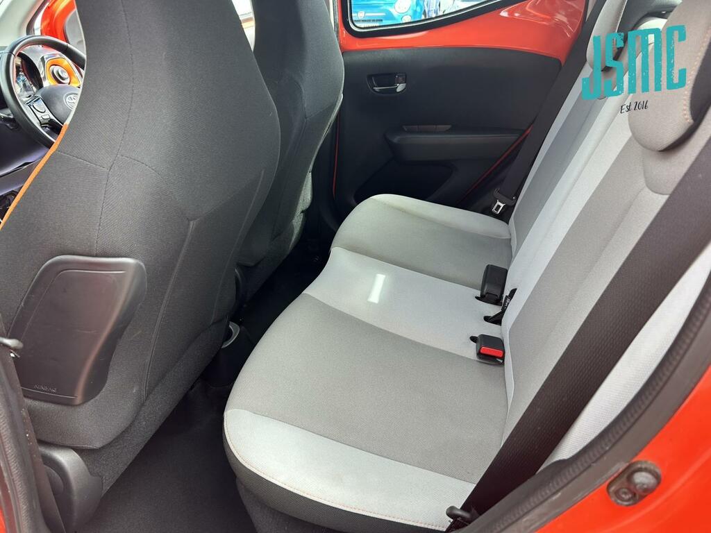 Toyota Aygo X X-pression White #13