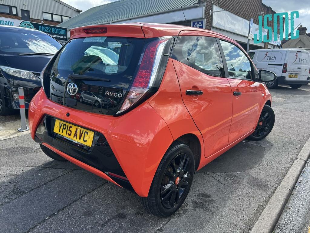 Toyota Aygo X X-pression White #12