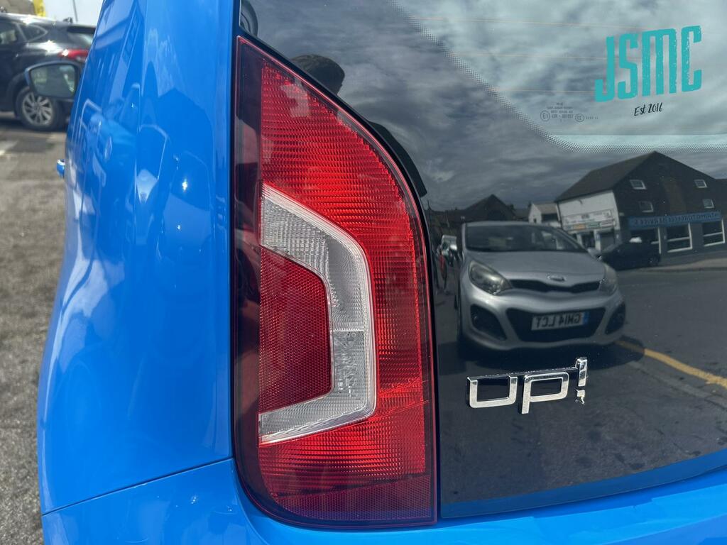 Volkswagen Up 1.0 Move Up White #29