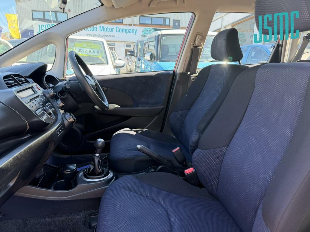 Honda Jazz S Red #4