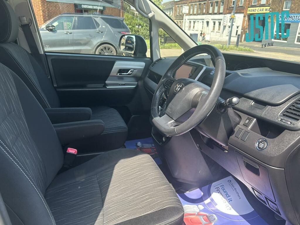 Toyota Voxy Automatic Black #3