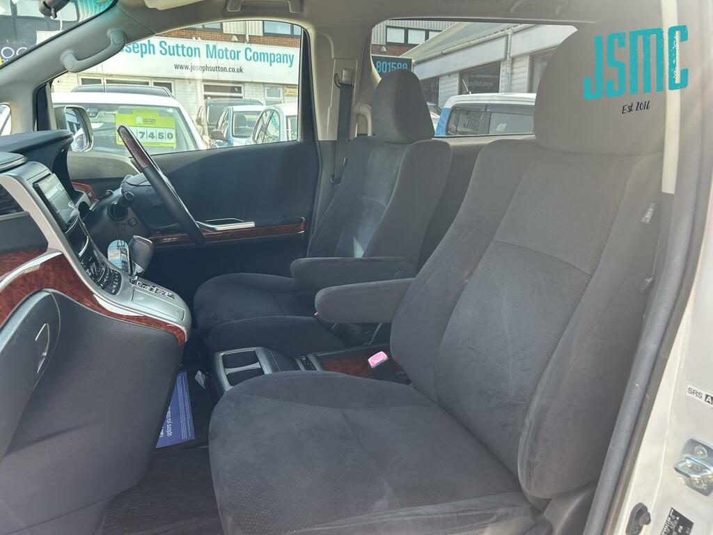 Toyota Vellfire 3.5 White #4