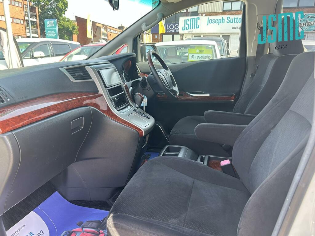 Toyota Vellfire 3.5 White #2