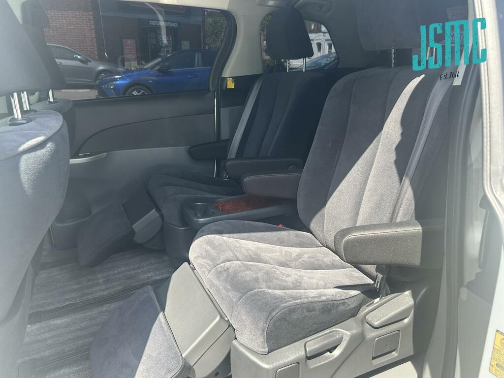 Toyota Estima Mpv 2.4 7 Seats P Doors Camera Leather 2012 Black #7