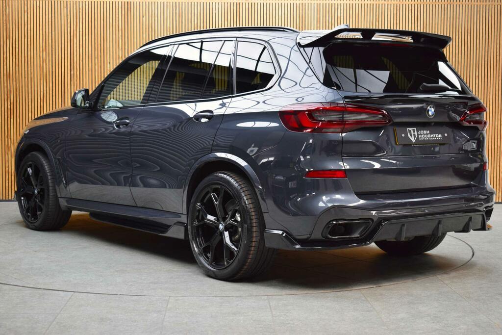 BMW X5 M M Sport White #8