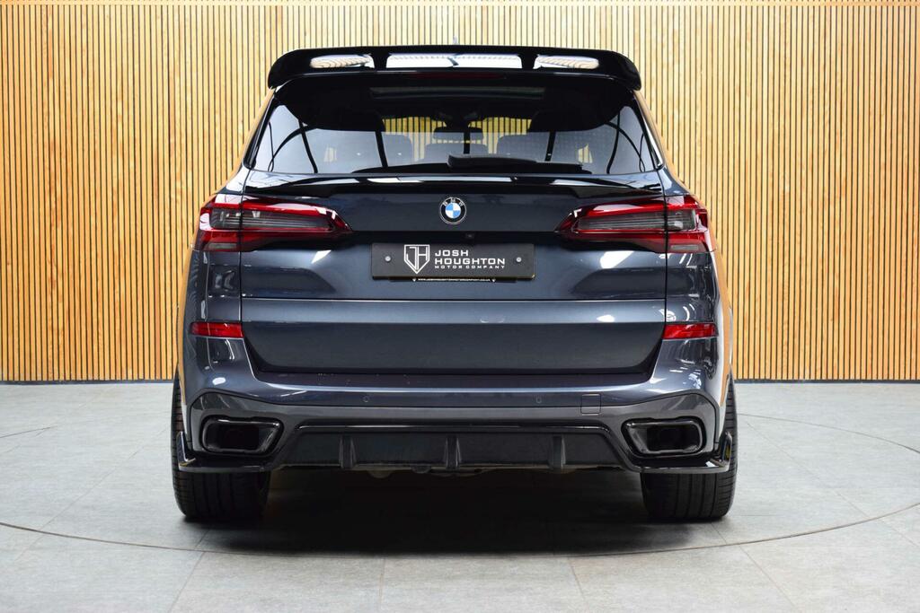 BMW X5 M M Sport White #9