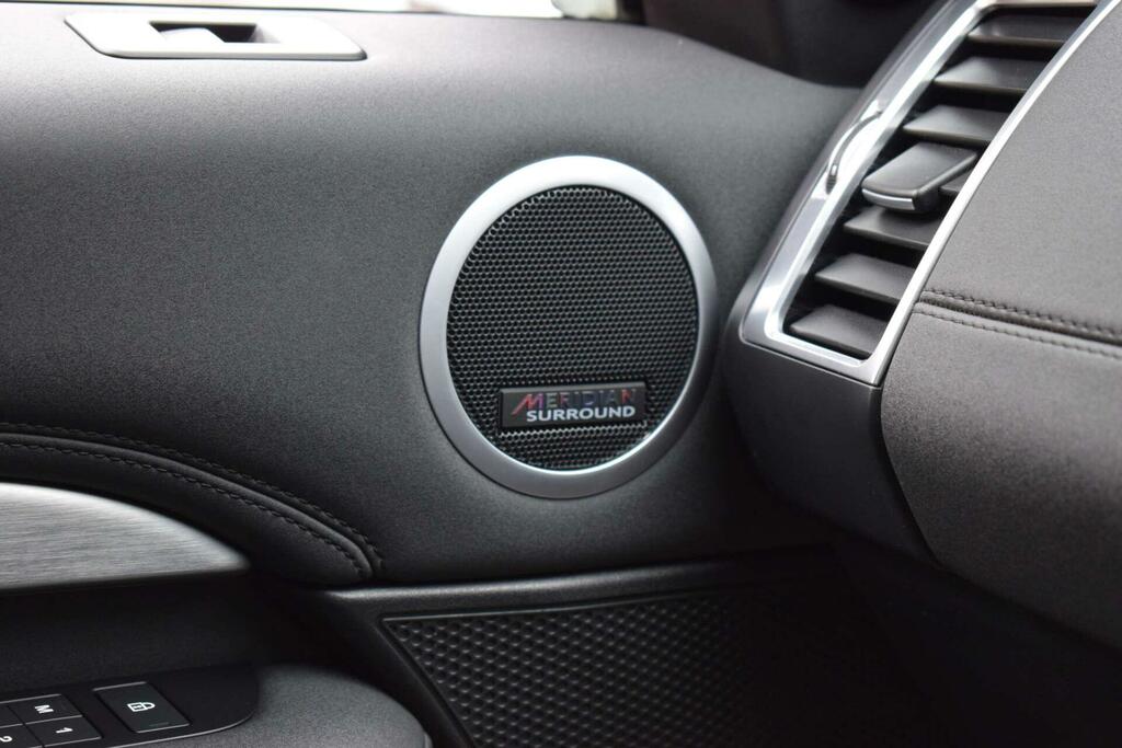 Land Rover Discovery 3.0 D300 R-dynamic Hse Grey #36