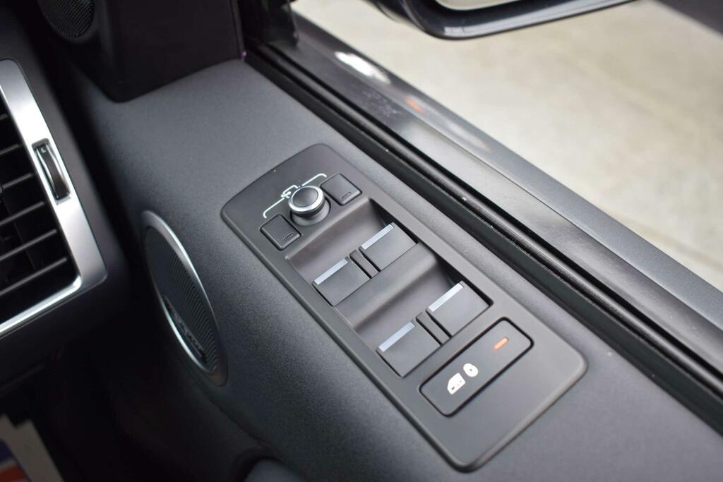 Land Rover Discovery 3.0 D300 R-dynamic Hse Grey #38