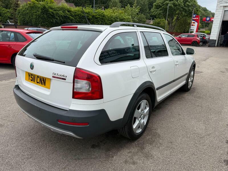 Skoda Octavia 2.0-tdi-scout-estate-5dr-diesel-manual-4wd-euro-5- White #5