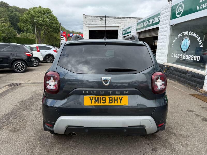 Dacia Duster 1.5-blue-dci-comfort-suv-5dr-diesel-manual-euro-6- YM19BHY Grey #4