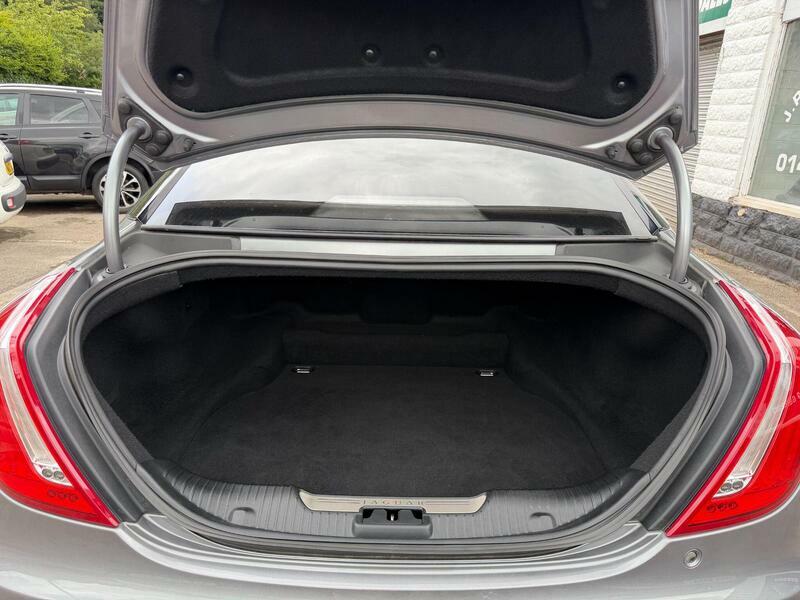 Jaguar XJ  Black #25