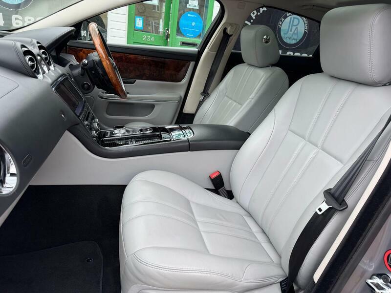Jaguar XJ  Black #20
