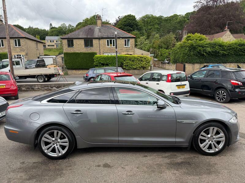 Jaguar XJ 3.0d-v6-premium-luxury-saloon-4dr-diesel-auto-euro Grey #6
