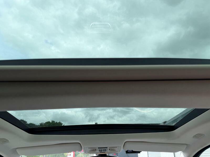 Jaguar XJ  Black #28