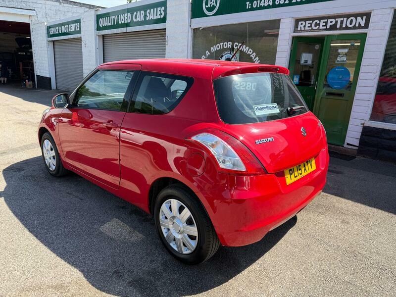Suzuki Swift 1.2-sz2-hatchback-3dr-petrol-manual-euro-5-94-ps Red #3