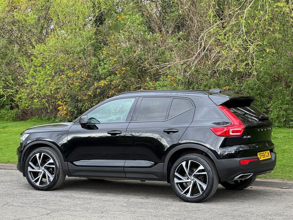 Volvo XC40 2.0 D3 R Design Pro Black #6