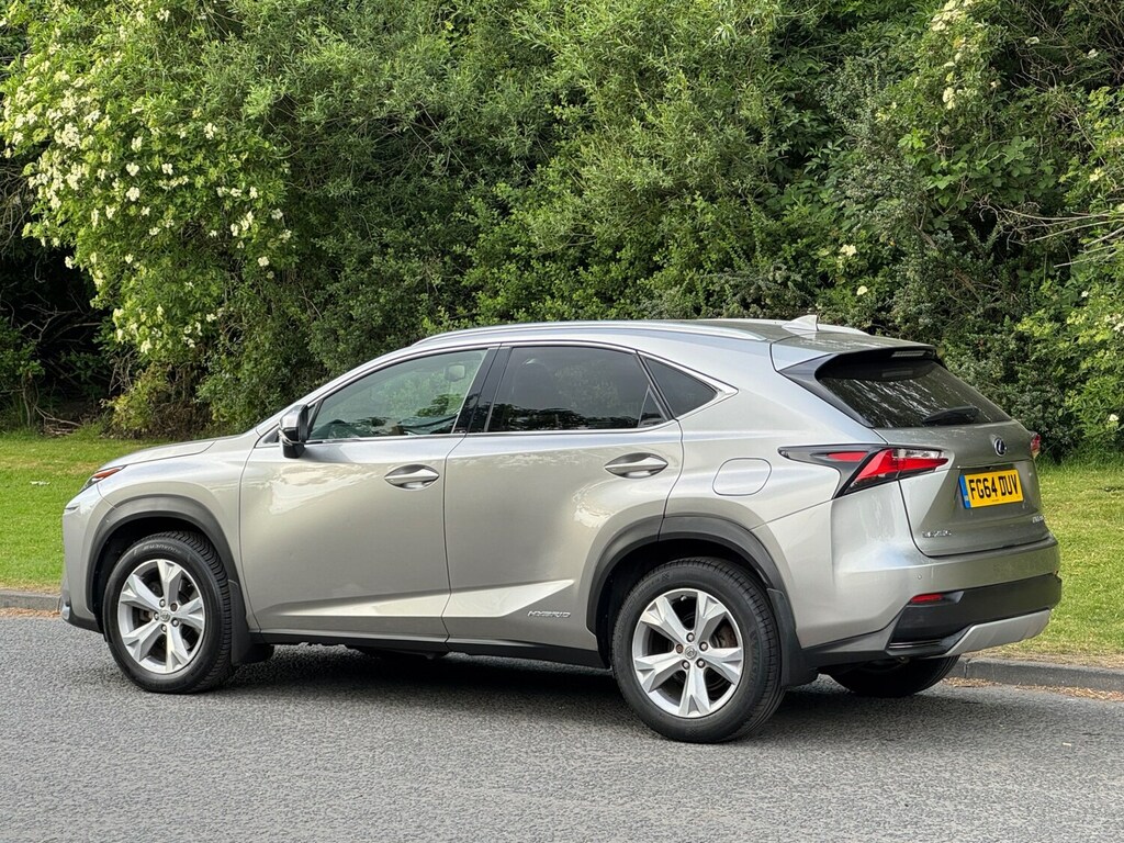 Lexus NX 2.5 300H Luxury 153 Bhp Excellent Condition Silver #6