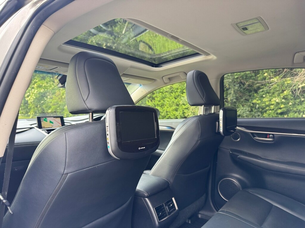 Lexus NX 2.5 300H Luxury 153 Bhp Excellent Condition Silver #11
