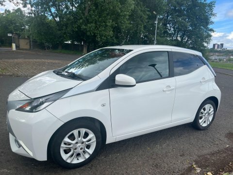 Toyota Aygo 1.0 Vvt-i X-pure GV16JUT White #6