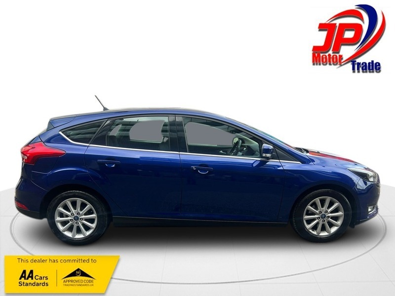 Ford Focus Titanium Blue #6