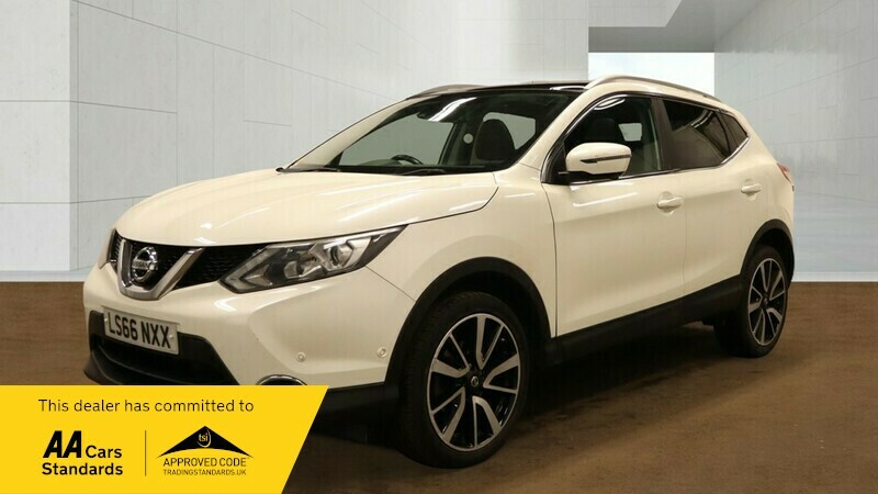Nissan Qashqai Tekna Dig-t White #2