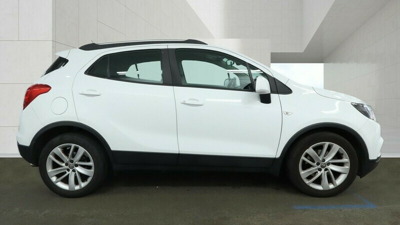Vauxhall Mokka Active White #5