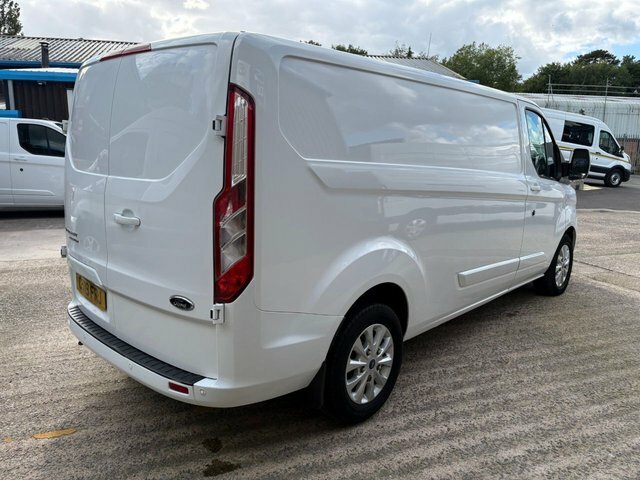 Ford Transit Custom Mpv CT19FRJ White #3