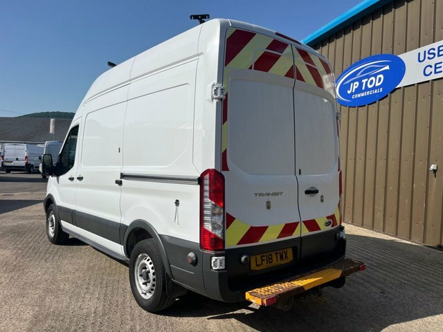 Ford Transit Custom Mpv LF18TWX White #5