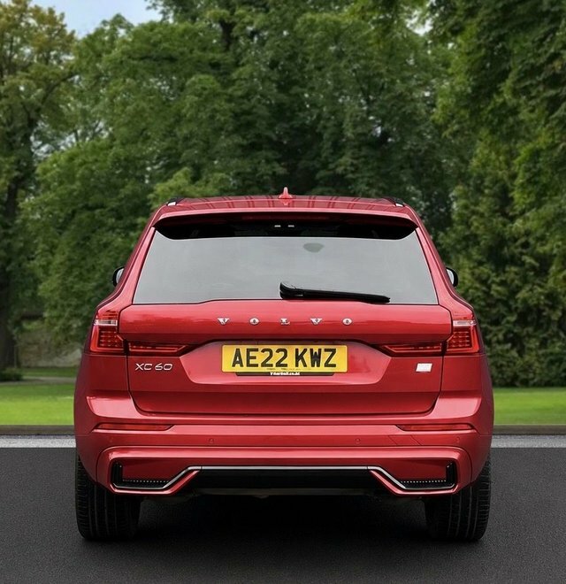 Volvo XC60 2022 2.0H T8 Recharge 18.8Kwh R-design Pro Suv AE22KWZ Red #5
