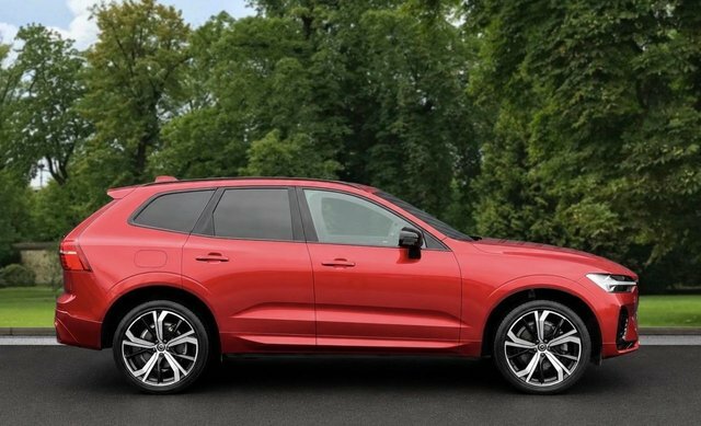 Volvo XC60 2022 2.0H T8 Recharge 18.8Kwh R-design Pro Suv AE22KWZ Red #4