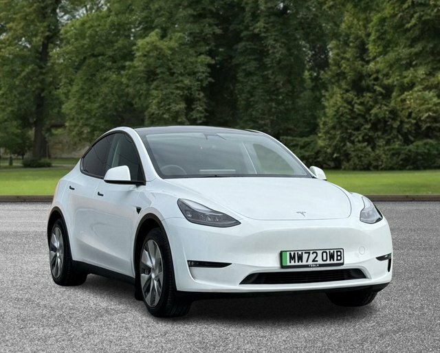 Tesla Model Y 2022 Dual Motor Long Range Suv White