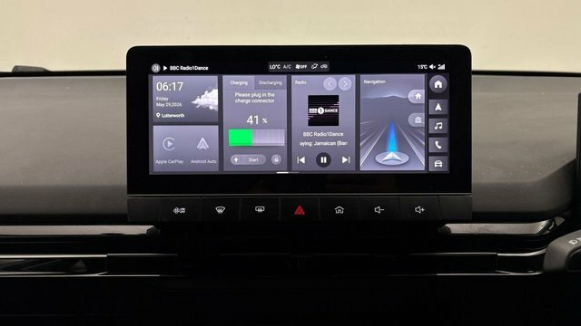 MG MG4 2025 64Kwh Trophy Long Range Hatchback Electri White #6