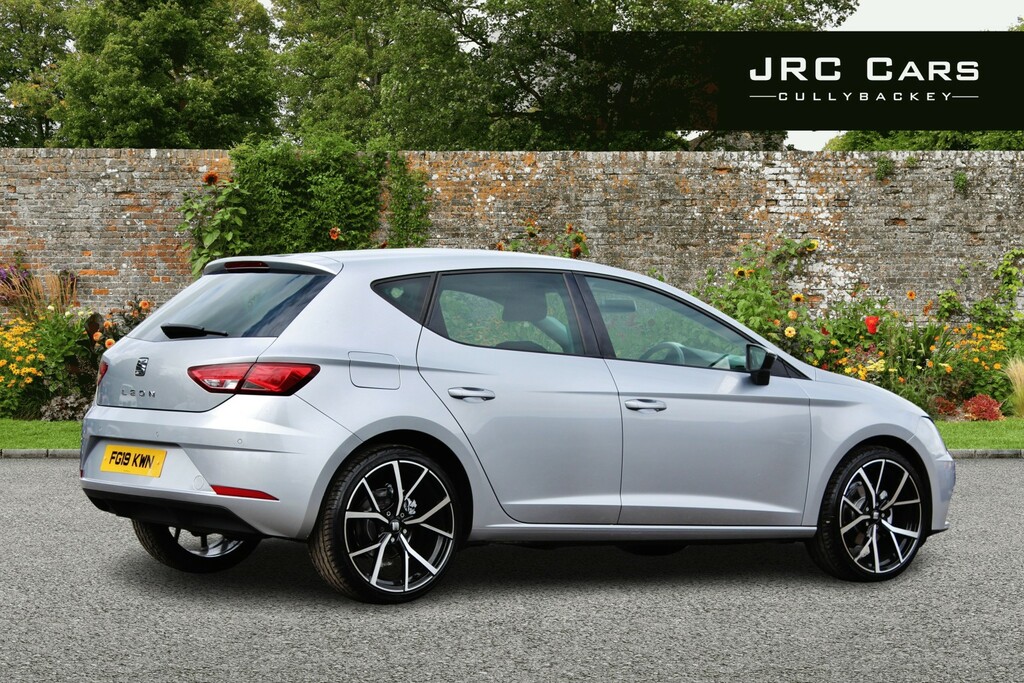 Seat Leon Hatchback 1.6 Tdi Se Dynamic 2019 FG19KWN Silver #4