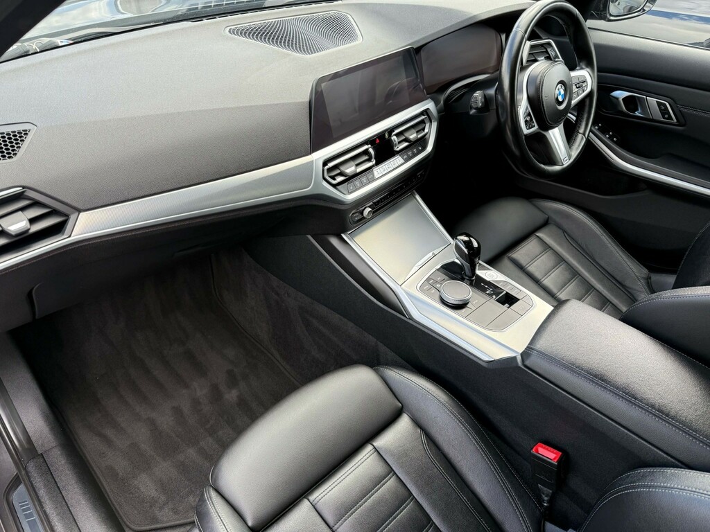 BMW 3 Series Saloon 2.0 320D M Sport Saloon 2022 YB22TVN Grey #5