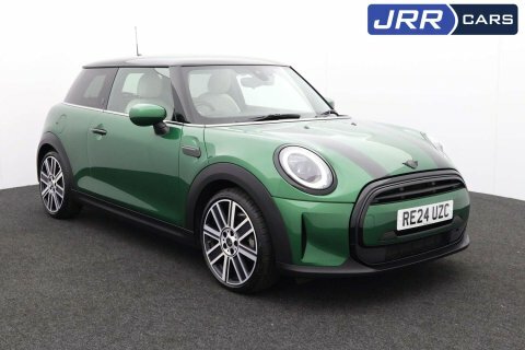 Mini Hatch 1.5 Cooper Exclusive Green
