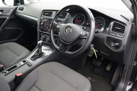 Volkswagen Golf 2.0 Golf Se EU18XLO Black #2