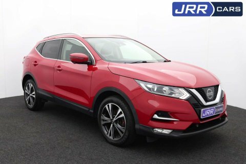 Nissan Qashqai 1.5 Qashqai N-connecta Red