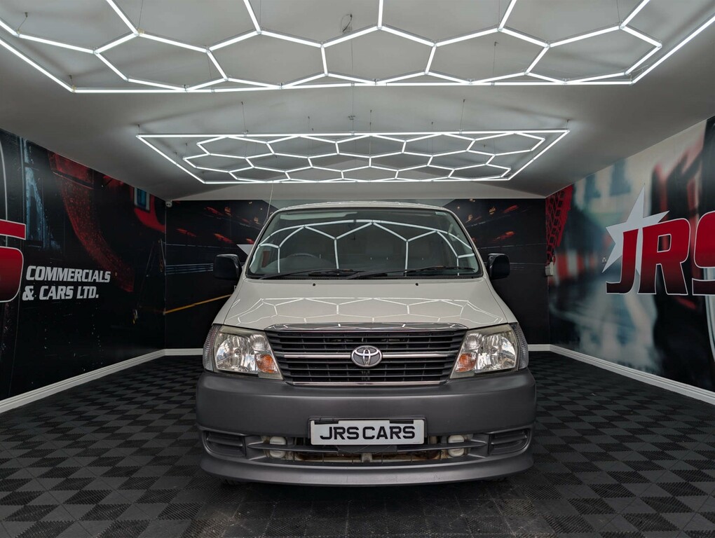 Toyota HiAce 280 D-4d 95 Swb #2
