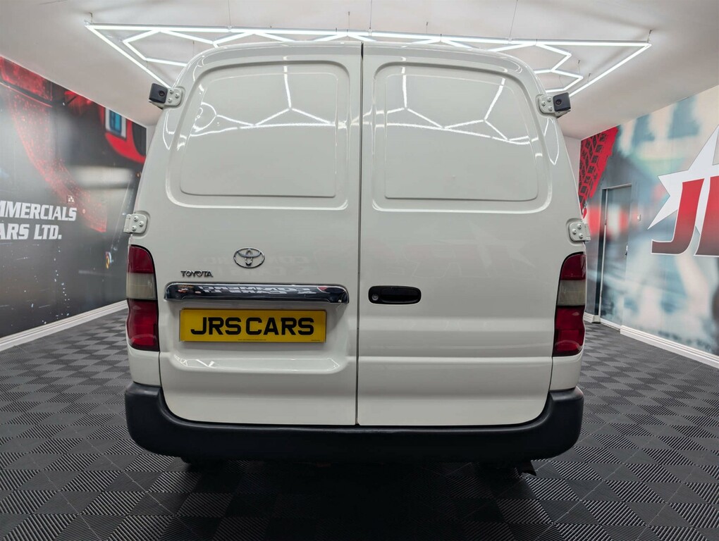 Toyota HiAce 280 D-4d 95 Swb #5
