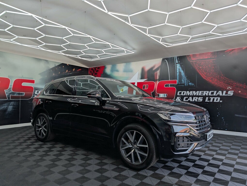 Volkswagen Touareg V6 R-line Tdi 4Wd HG19LVA Black