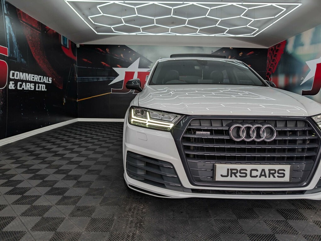 Audi Q7 Blue #8