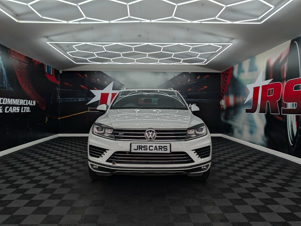 Volkswagen Touareg V6 R-line Tdi Bluemotion Technology 4Wd  #2