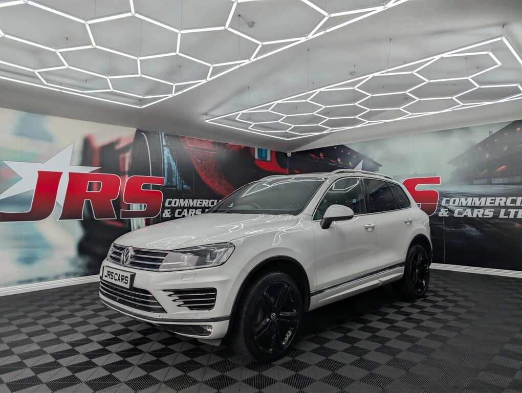 Volkswagen Touareg V6 R-line Tdi Bluemotion Technology 4Wd  #3
