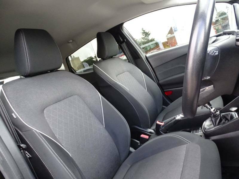Ford Fiesta Hatchback Grey #16