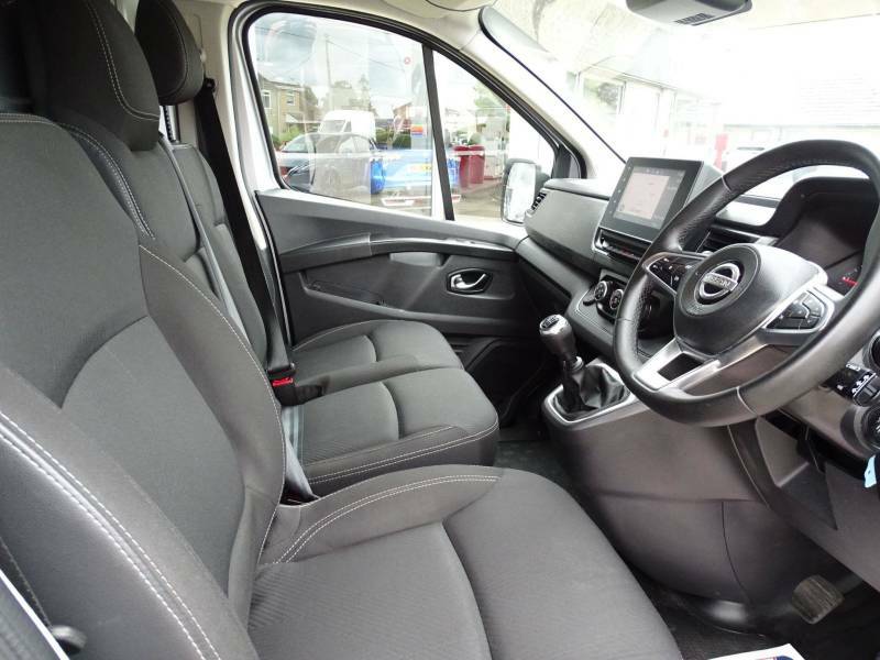 Nissan Primastar 2.0 Dci 150Ps H1 Acenta Van White #19