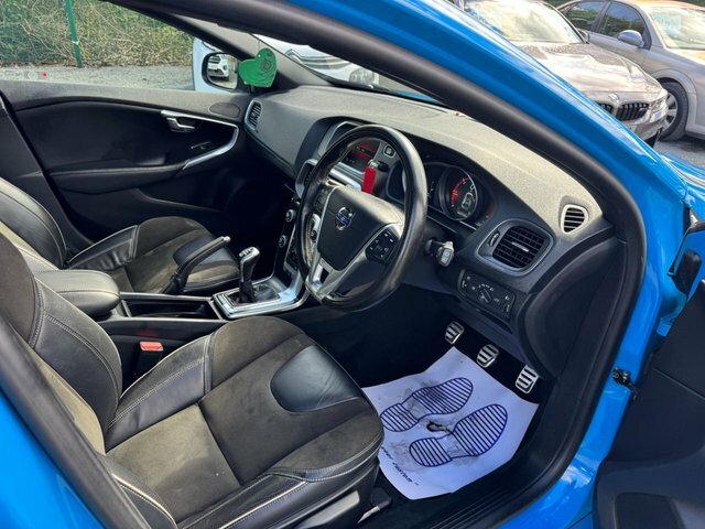 Volvo V40 D2 R Design White #11