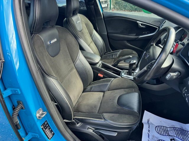 Volvo V40 D2 R Design White #12