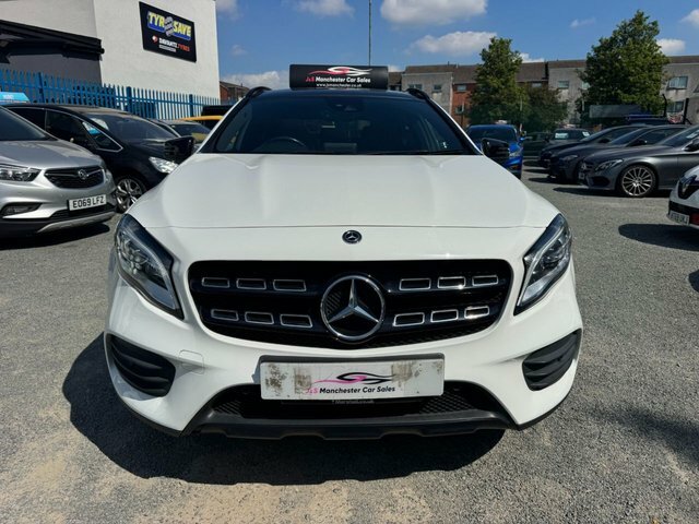 Mercedes-Benz GLA Class 2.1 Gla220d Amg Line Premium Plus Suv White #2