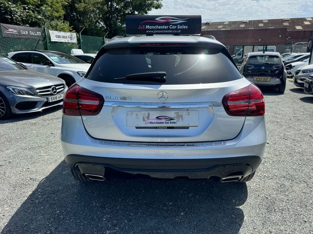 Mercedes-Benz GLA Class 1.6 Gla180 Gpf Urban Edition Suv 7G-dct Silver #6
